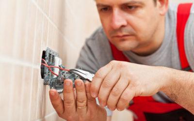4 Home Electrical Troubles That MUST Have an Electrician