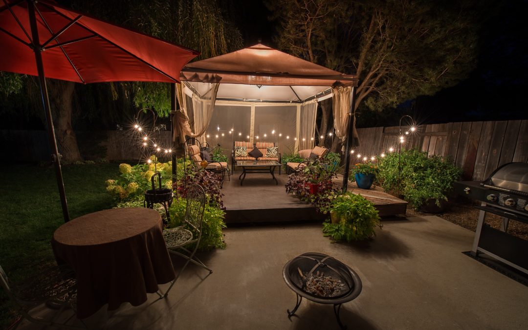 Entertain With Ease at Night: 5 Outdoor Lighting Ideas for Your Backyard
